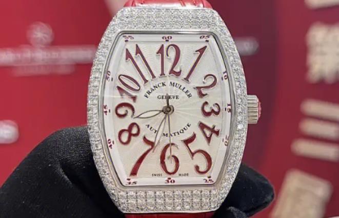 法穆兰手表表带的保养时间多久一次呢？